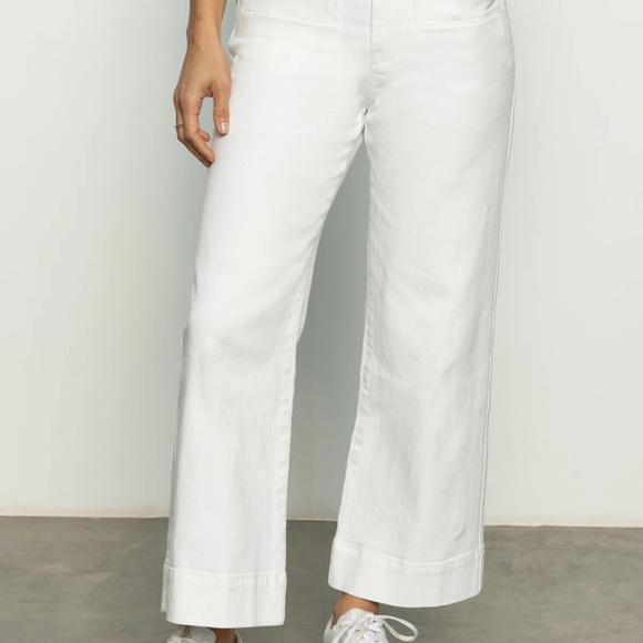 Sanctuary | Voyage Crop in White - Picture 2 of 5